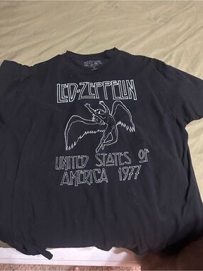 Led Zeppelin Graphic Tee - Black